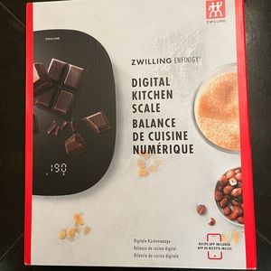 Zwilling  Kitchen Scale, New in Box Black color